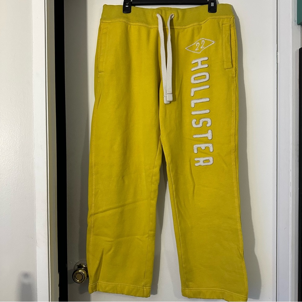 Hollister Yellow Sweatpants men’s size medium
